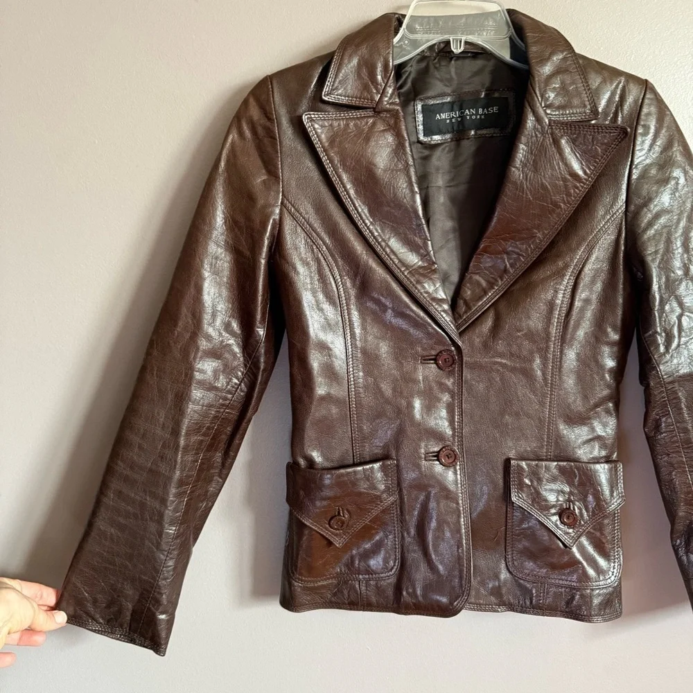 American Base Women's Brown Leather Jacket Button Front Size Small - Picture 2 of 6